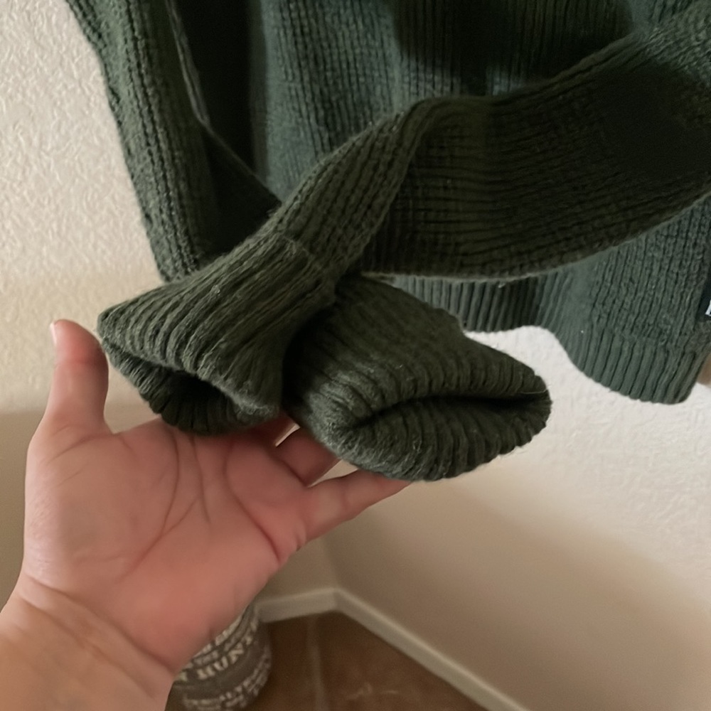 🧥 - Picture 3 of 9